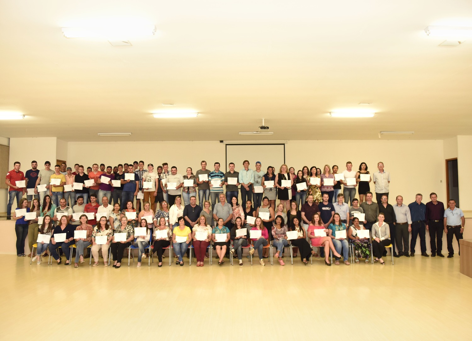Formatura cursos senai 329 min