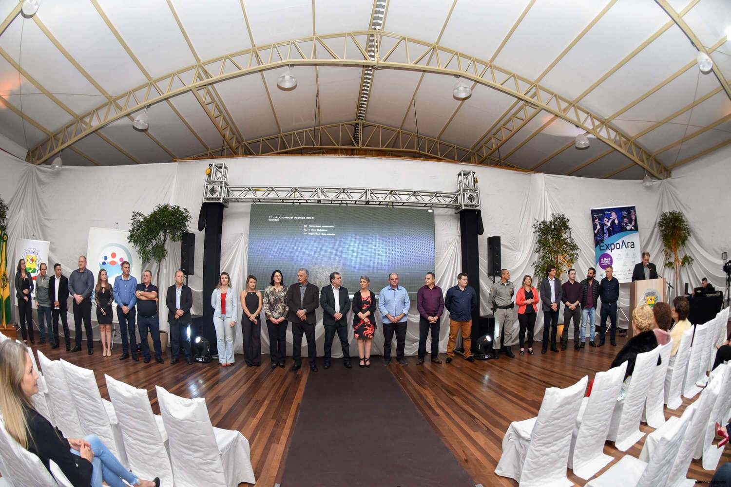 Expoara lan%c3%87amento 127