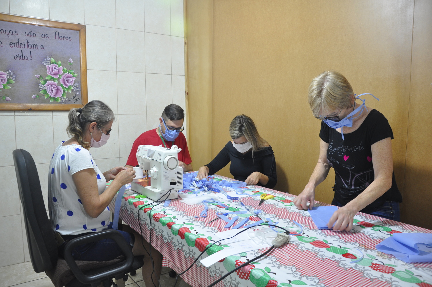 Reuniao e atividades na cs do idoso 017